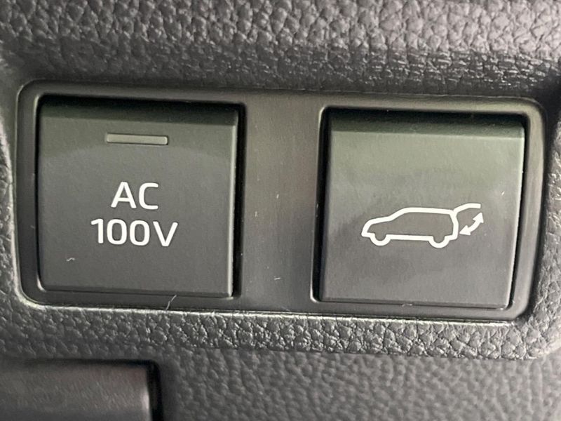 2025 Toyota Corolla Cross 6AA-ZVG13 (UW-6aa0d0c35ac0d)[20]