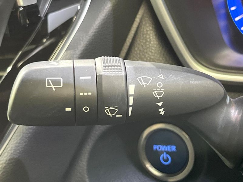 2021 Toyota Corolla Cross 6AA-ZVG15 (UW-6aa0d0c4a725f)[17]
