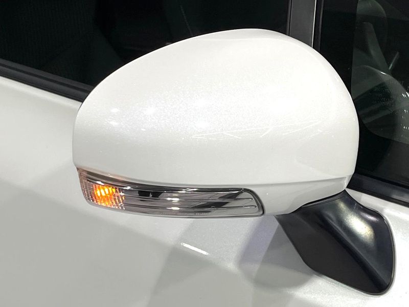 2019 Toyota Prius α DAA-ZVW41W (UW-6aa0d0cb778d9)[22]