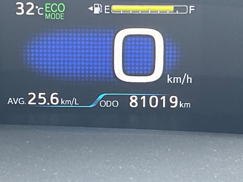 2016 Toyota Prius DAA-ZVW51 (UW-6aa0d0d1748f9)[2]