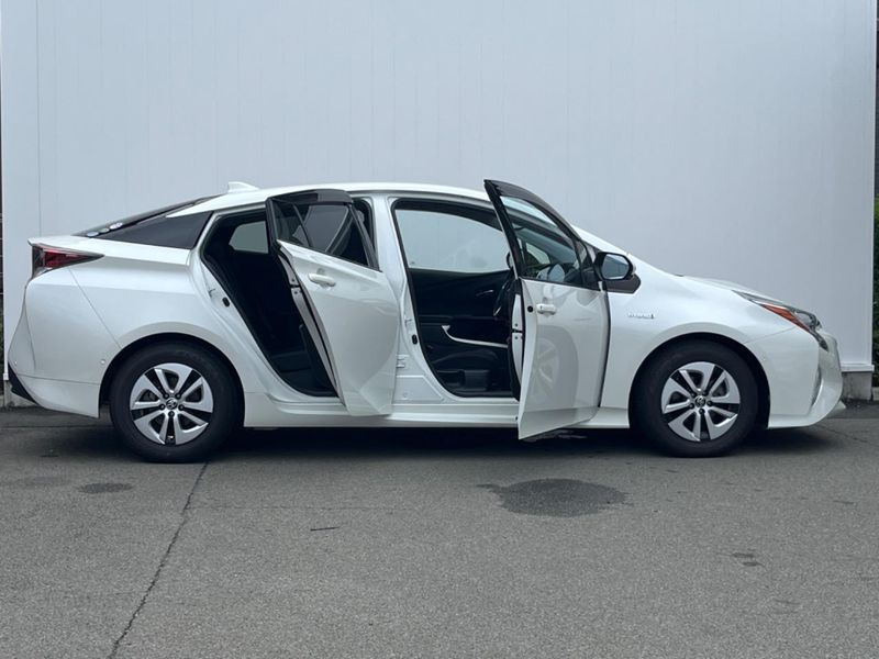 2016 Toyota Prius DAA-ZVW51 (UW-6aa0d0d1748f9)[20]