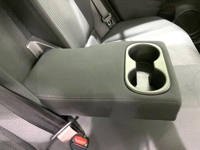 2019 Toyota Prius DAA-ZVW51 (UW-6aa0d0d7324b4)[20]