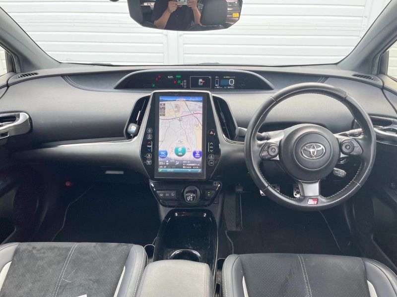 2017 Toyota Prius PHV DLA-ZVW52 (UW-6aa0d0d8d6764)[21]