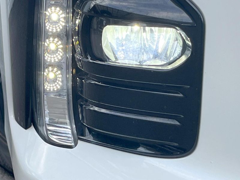 2017 Toyota Prius PHV DLA-ZVW52 (UW-6aa0d0d8d6764)[6]