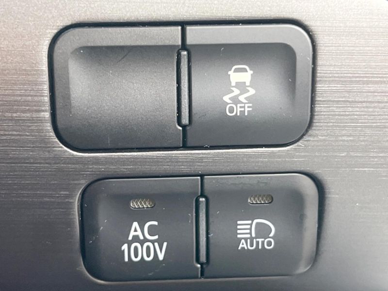 2017 Toyota Prius PHV DLA-ZVW52 (UW-6aa0d0d8d6764)[25]