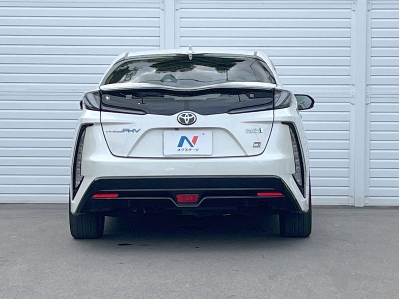 2017 Toyota Prius PHV DLA-ZVW52 (UW-6aa0d0d8d6764)[14]