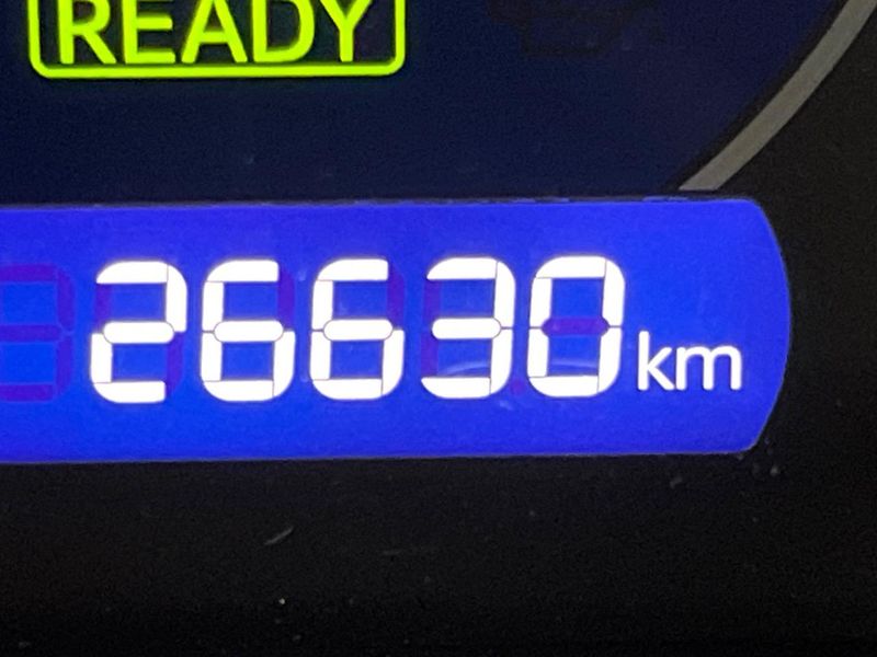 2019 Toyota Voxy DAA-ZWR80W (UW-6aa0d0e8059e5)[2]
