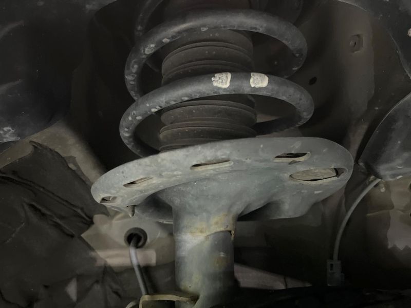 2019 Toyota Voxy DAA-ZWR80W (UW-6aa0d0e8059e5)[21]