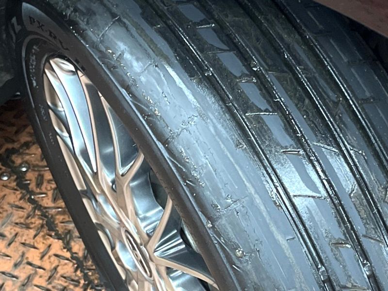 2019 Toyota Voxy DAA-ZWR80W (UW-6aa0d0e96b4d5)[15]