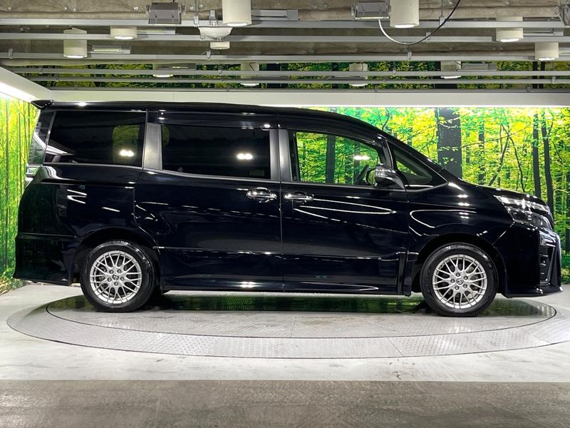 2021 Toyota Voxy 6AA-ZWR80W (UW-6aa0d0eba2466)[8]