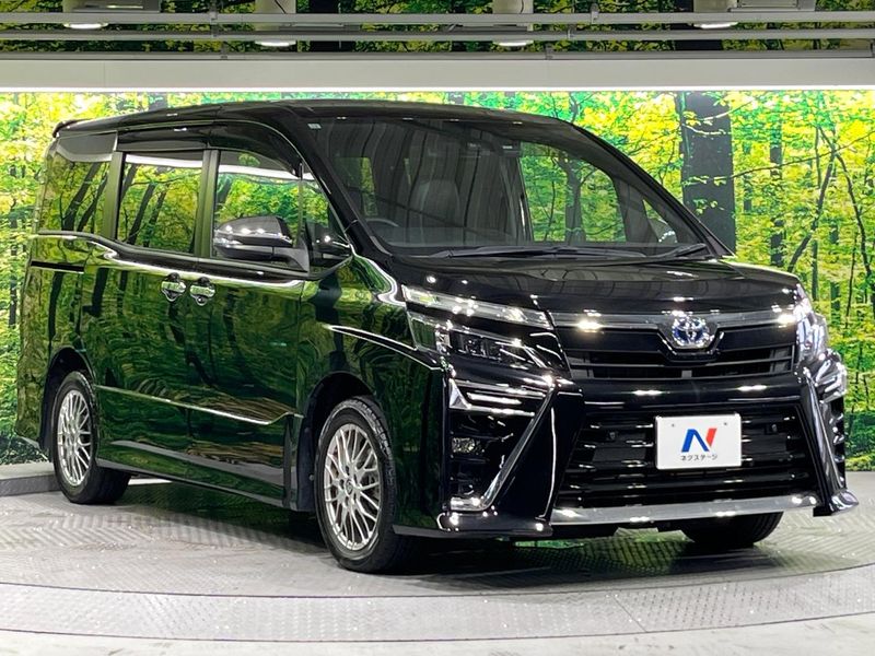 2021 Toyota Voxy 6AA-ZWR80W (UW-6aa0d0eba2466)[7]