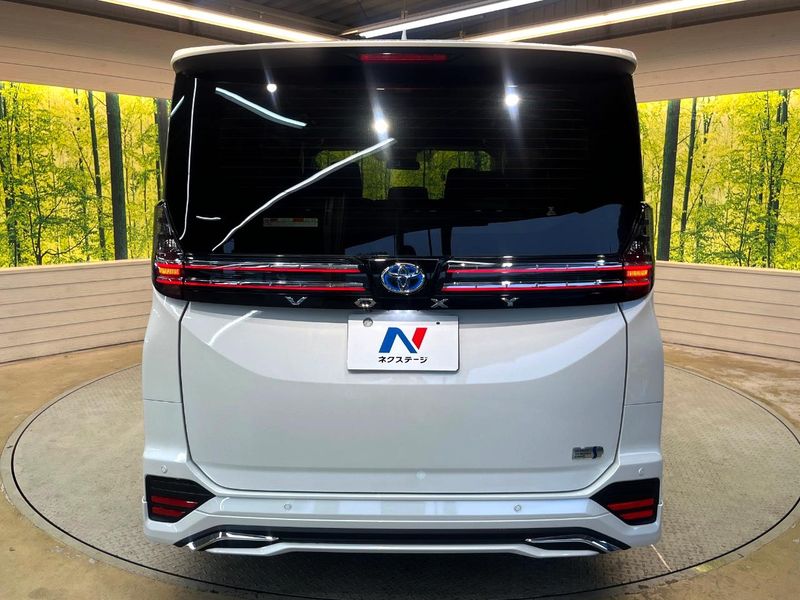 2025 Toyota Voxy 6AA-ZWR90W (UW-6aa0d0f68f9c8)[16]