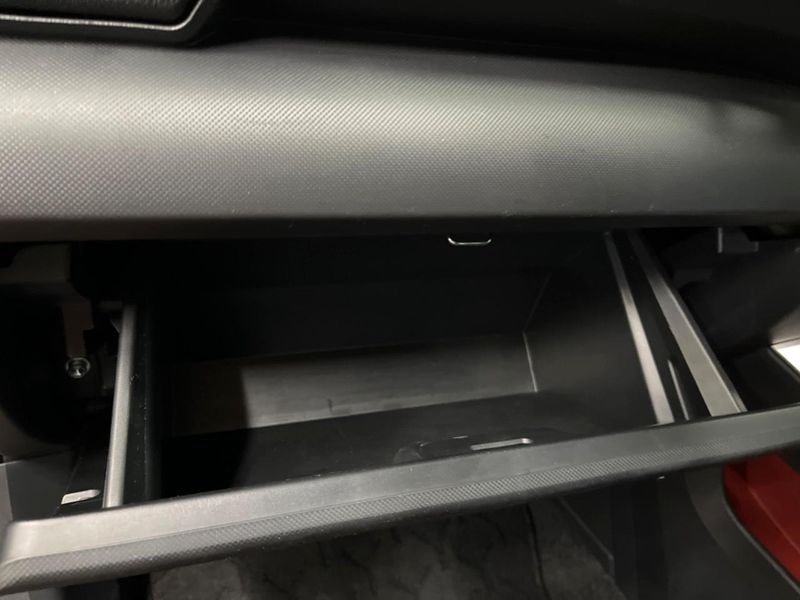 2019 Toyota Raize 5BA-A200A (UW-6aa21de17faad)[19]