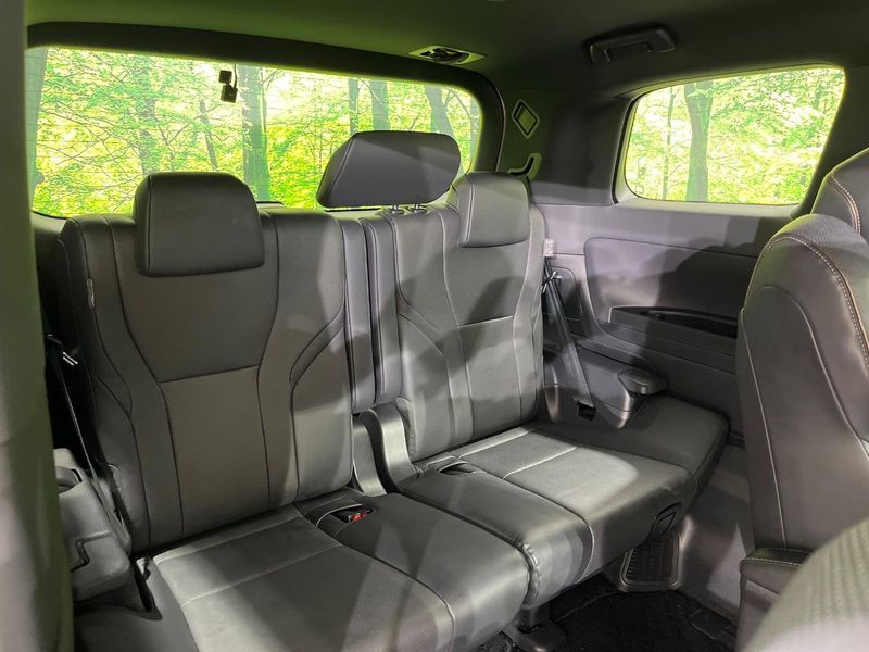 2024 Toyota Alphard Hybrid 6AA-AAHH40W (UW-6aa21dfd7d9c1)[26]