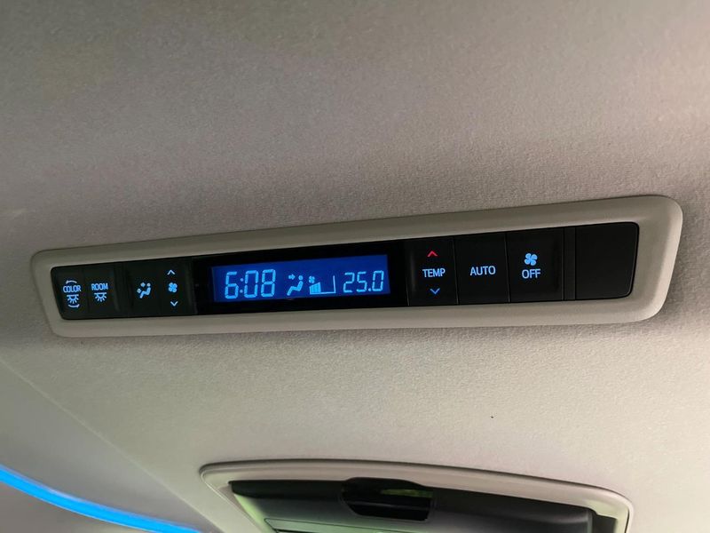 2019 Toyota Vellfire DBA-AGH30W (UW-6aa21e15433df)[27]