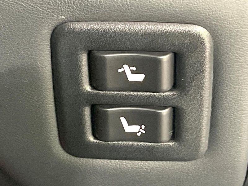 2019 Toyota Alphard DBA-AGH30W (UW-6aa21e1852a10)[16]