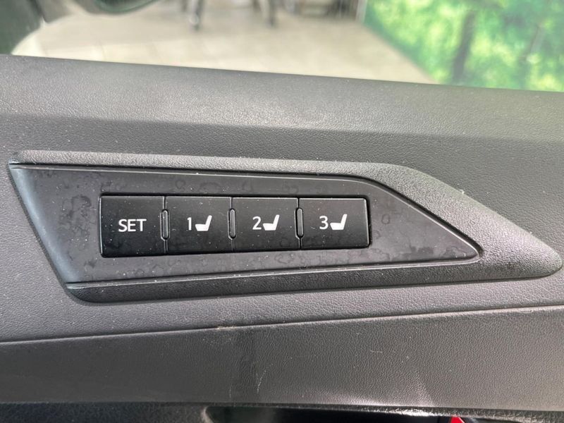 2019 Toyota Alphard DBA-AGH30W (UW-6aa21e1a139e1)[22]