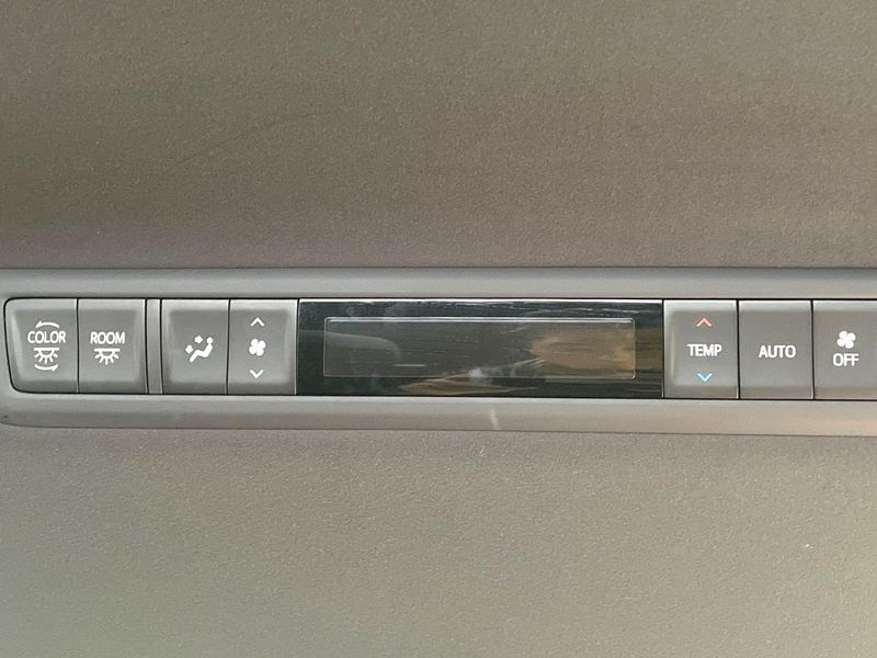 2020 Toyota Alphard 3BA-AGH30W (UW-6aa21e1c86027)[7]