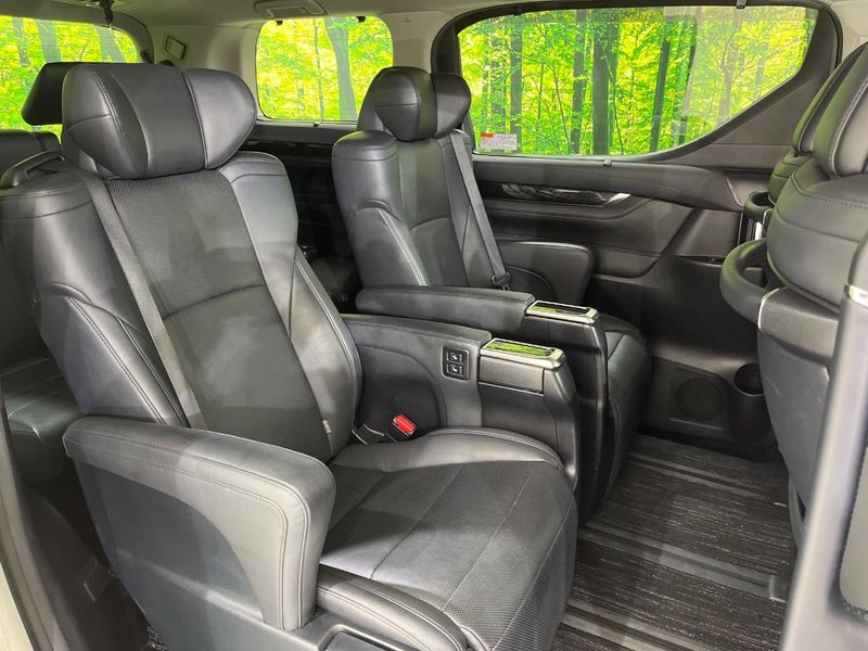 2021 Toyota Alphard 3BA-AGH30W (UW-6aa21e1da4885)[24]