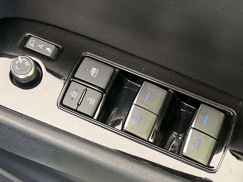 2022 Toyota Alphard 3BA-AGH30W (UW-6aa21e222469a)[21]