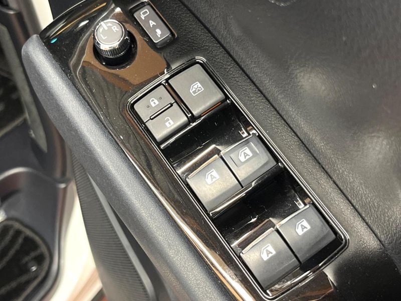 2020 Toyota Alphard 3BA-AGH30W (UW-6aa21e27ade60)[22]