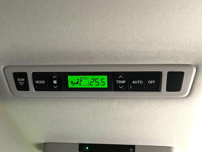 2013 Toyota Alphard Hybrid DAA-ATH20W (UW-6aa21e3ddf3d2)[6]
