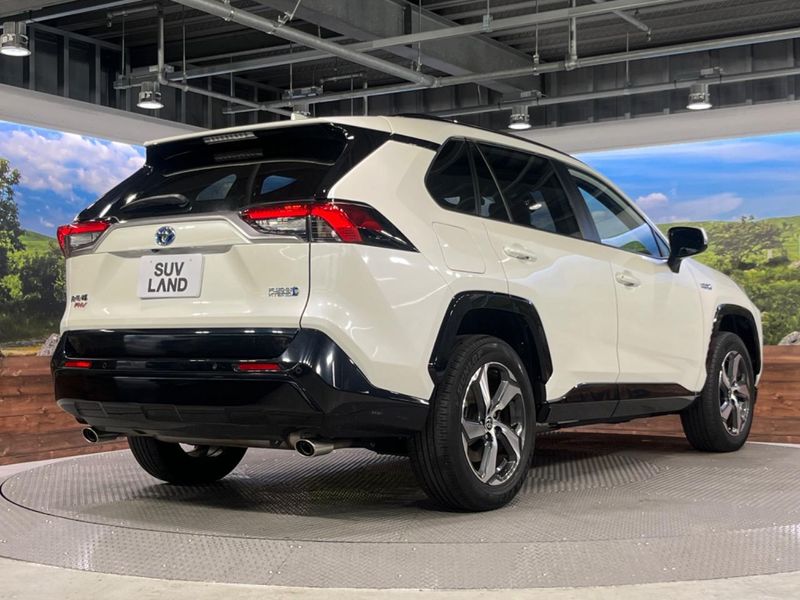 2022 Toyota RAV4 PHV 6LA-AXAP54 (UW-6aa21e4bc3304)[28]