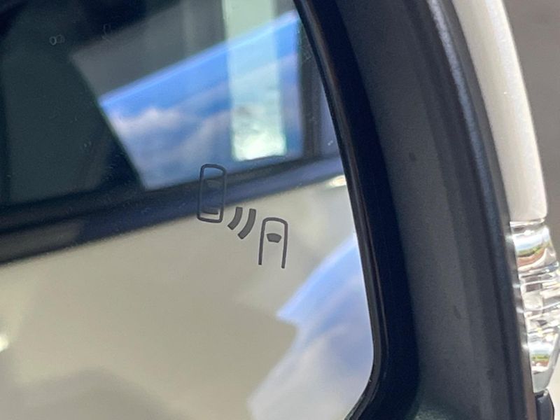 2022 Toyota RAV4 PHV 6LA-AXAP54 (UW-6aa21e4bc3304)[7]