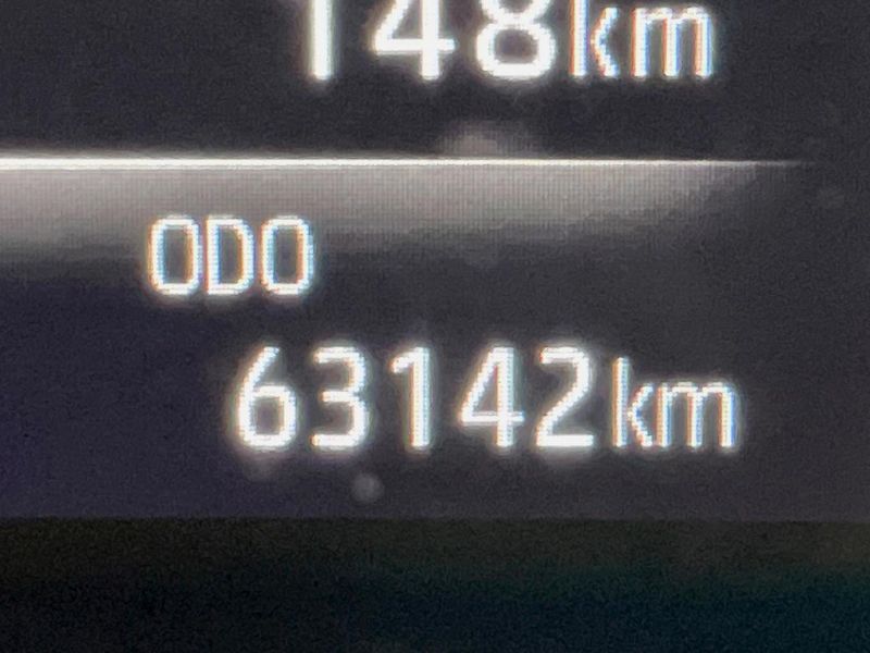 2020 Toyota Harrier Hybrid 6AA-AXUH80 (UW-6aa21e4ca8426)[2]