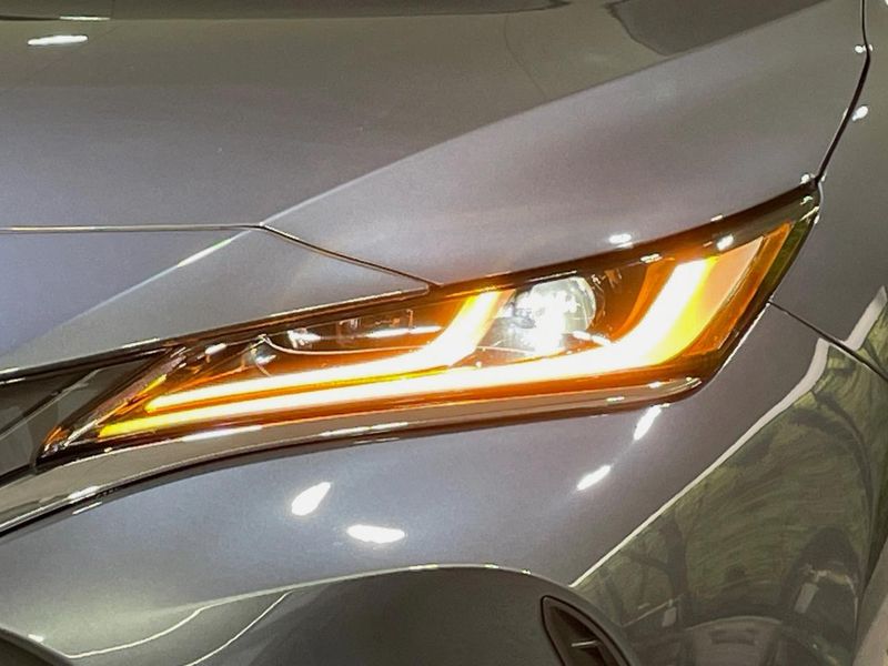 2020 Toyota Harrier Hybrid 6AA-AXUH80 (UW-6aa21e4ca8426)[9]