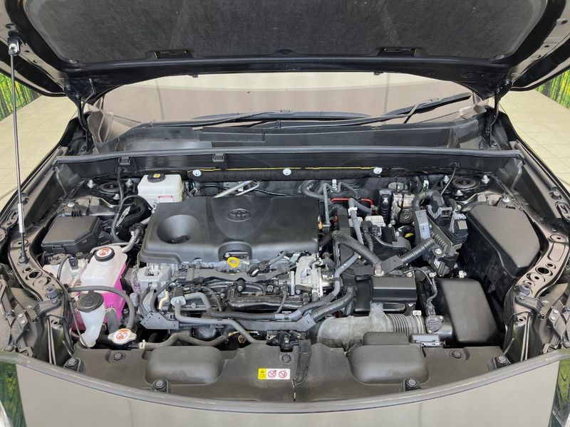 2021 Toyota Harrier Hybrid 6AA-AXUH80 (UW-6aa21e4ff0f98)[4]