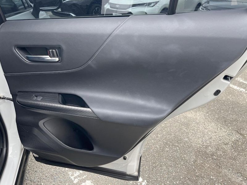 2023 Toyota Harrier Hybrid 6AA-AXUH80 (UW-6aa21e52a55fb)[21]