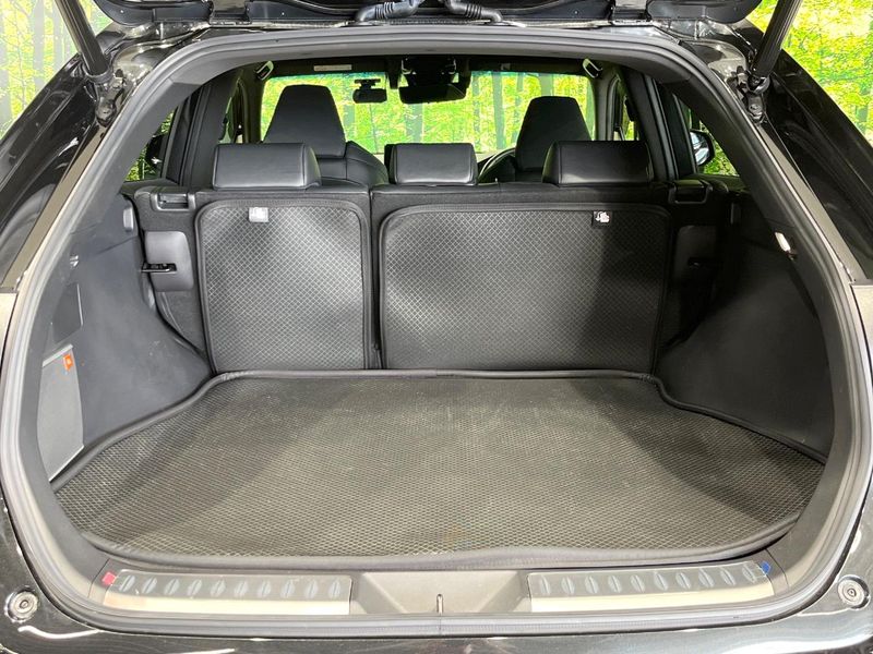 2021 Toyota Harrier Hybrid 6AA-AXUH85 (UW-6aa21e58817fc)[9]