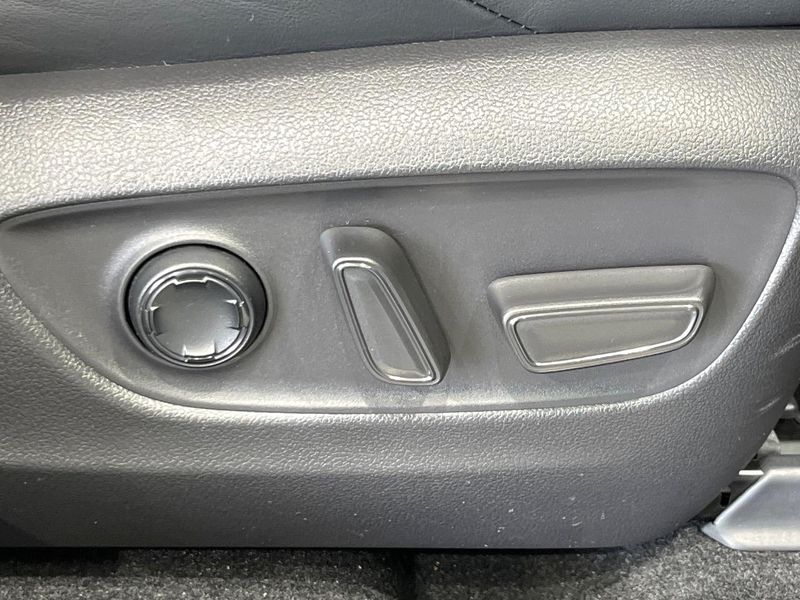 2021 Toyota Harrier Hybrid 6AA-AXUH85 (UW-6aa21e58817fc)[20]