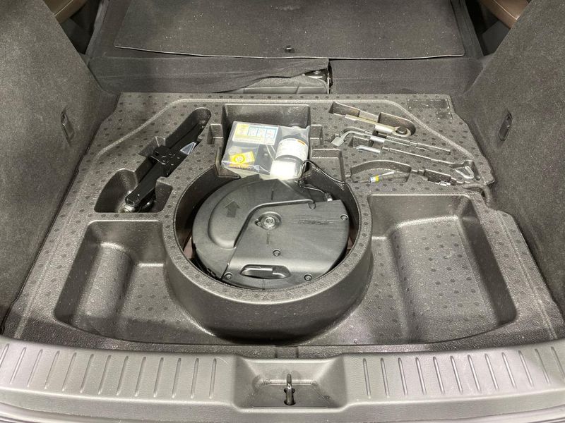 2021 Mazda CX-30 5BA-DMEP (UW-6aa21ec72f890)[27]