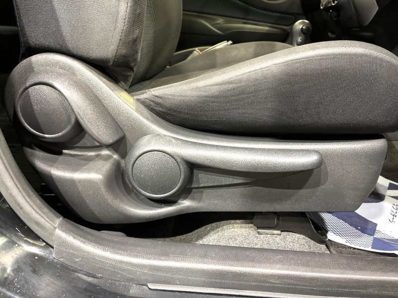 2014 Nissan Note DBA-E12 (UW-6aa21ecbc7e54)[22]