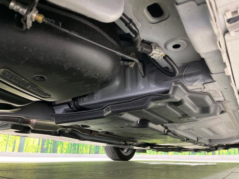2021 Nissan Aura 6AA-FE13 (UW-6aa21ed9138a5)[8]