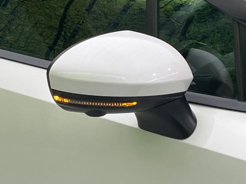 2021 Nissan Aura 6AA-FE13 (UW-6aa21ed9138a5)[25]