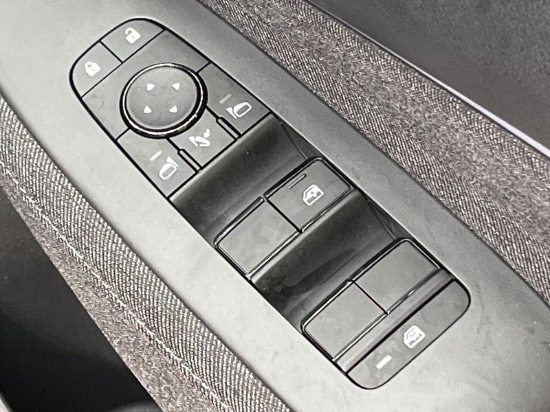 2025 Nissan Aura 6AA-FE13 (UW-6aa21ede95f58)[27]