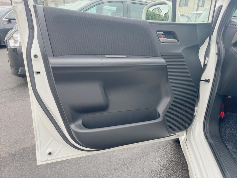 2010 Honda Freed Spike DBA-GB4 (UW-6aa21ee5167a5)[15]