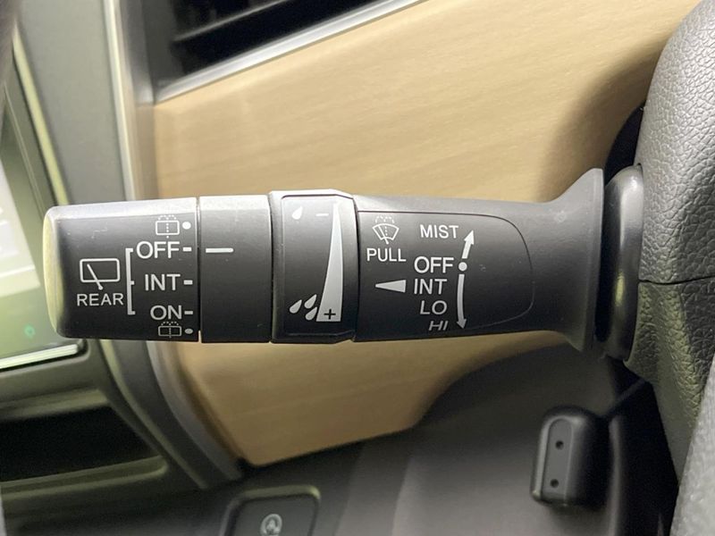 2017 Honda Freed DBA-GB5 (UW-6aa21ee5c46a7)[28]