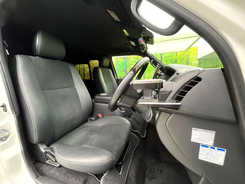 2024 Toyota Hiace Van 3DF-GDH201V (UW-6aa21eee1dbde)[27]