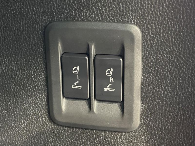 2025 Toyota Land Cruiser 250 3DA-GDJ250W (UW-6aa21ef29bc20)[7]
