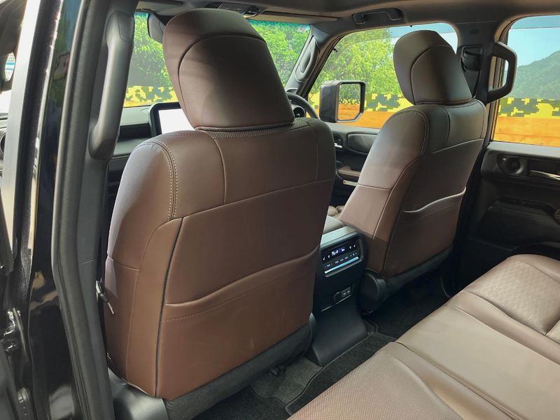 2025 Toyota Land Cruiser 250 3DA-GDJ250W (UW-6aa21ef29bc20)[28]