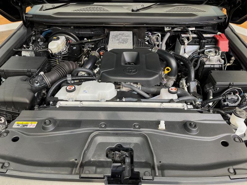 2025 Toyota Land Cruiser 250 3DA-GDJ250W (UW-6aa21ef29bc20)[12]