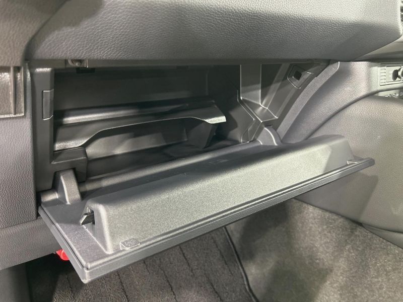 2025 Toyota Land Cruiser 250 3DA-GDJ250W (UW-6aa21ef41bf41)[29]