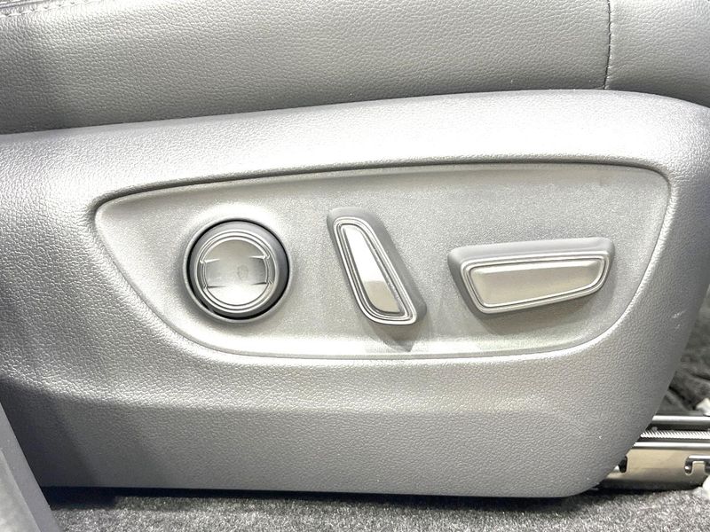 2024 Toyota Land Cruiser 250 3DA-GDJ250W (UW-6aa21ef475a97)[15]