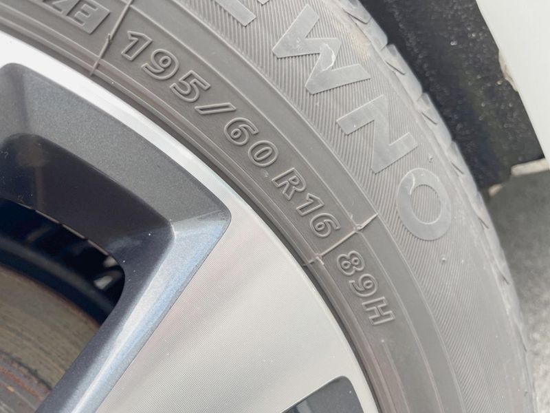 2018 Nissan Serena DAA-GFC27 (UW-6aa21efc3124e)[13]