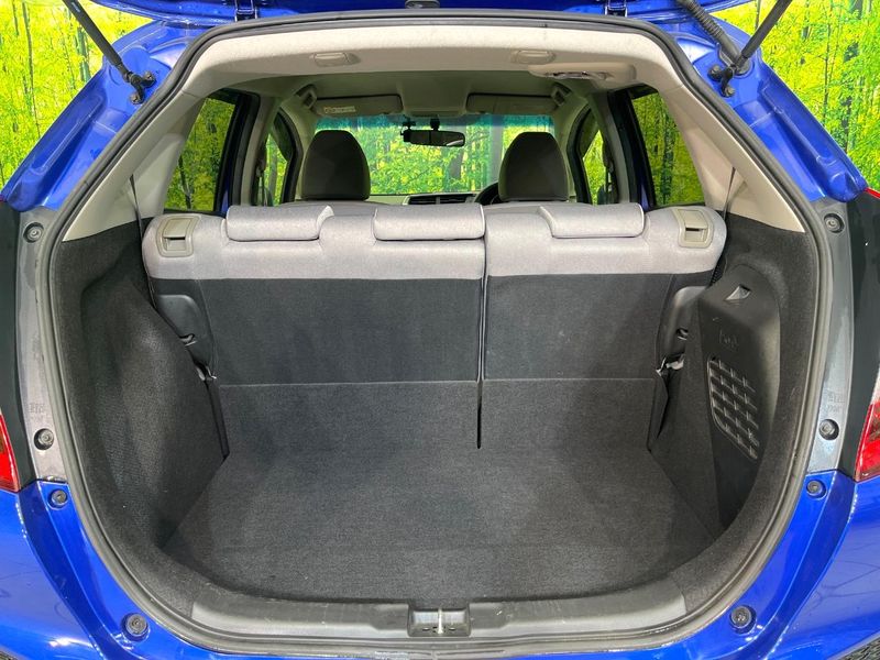 2013 Honda Fit Hybrid DAA-GP5 (UW-6aa21f10b2913)[21]