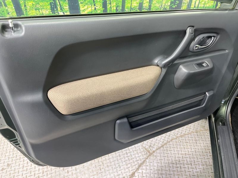 2016 Suzuki Jimny ABA-JB23W (UW-6aa21f58111dc)[25]